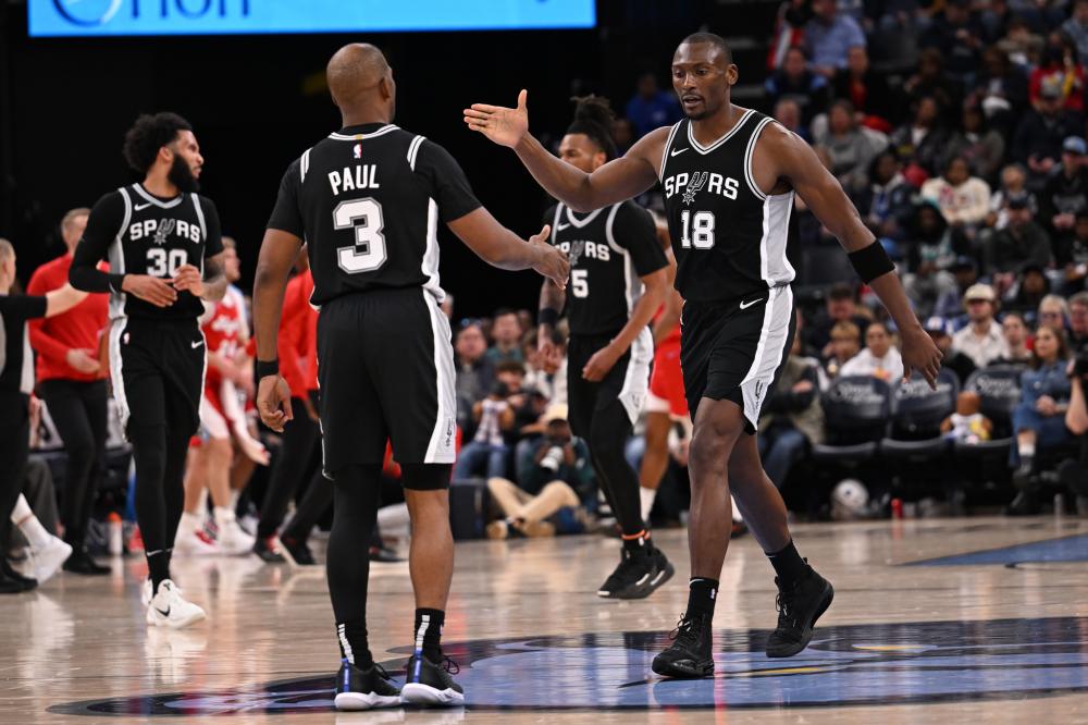 显然在外线 显然在外线