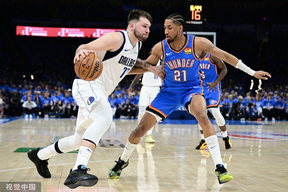 他以出色的 他以出色的